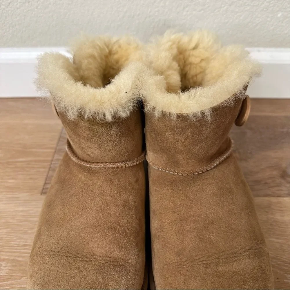 UGG Bailey Button Chestnut Brown Ankle Boots, Size 8